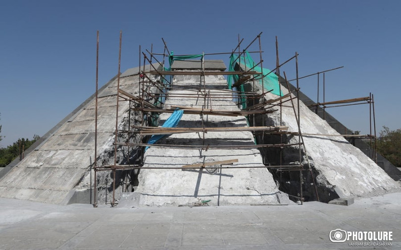 Եղեռն՝ ցեղասպանության հուշահամալիրում